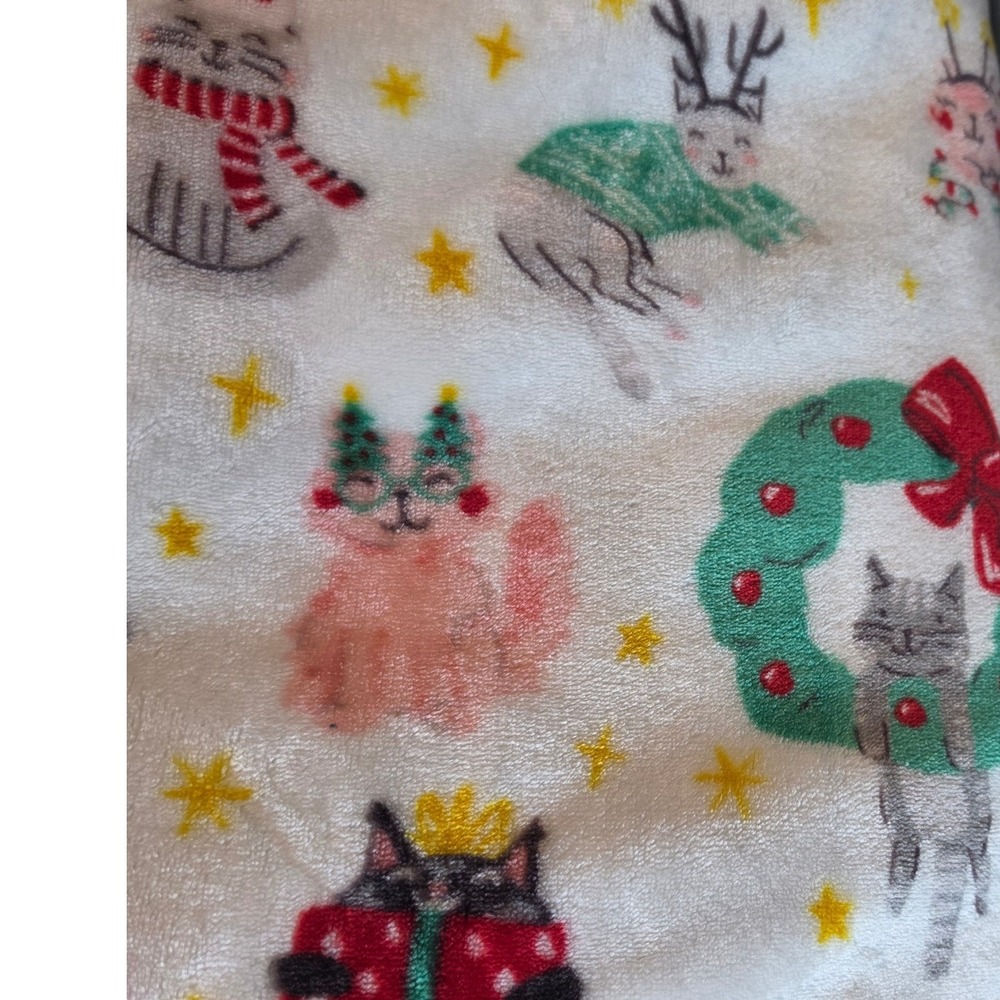 Holiday Christmas Cat Plush Fleece Throw Blanket Festive Feline Print White70x54 - Picture 3 of 4
